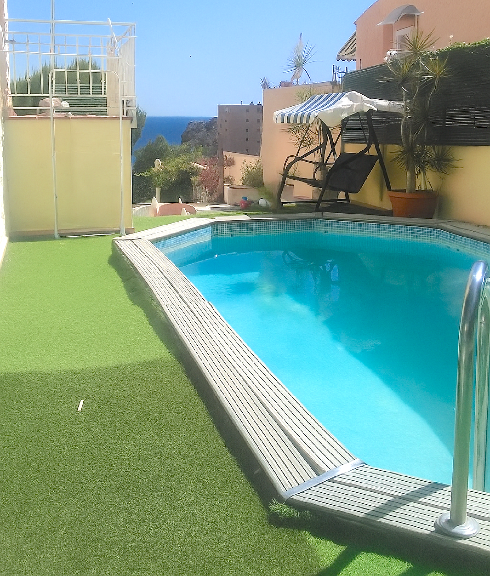 ESTUPENDA CASA PAREADA A LA VENTA