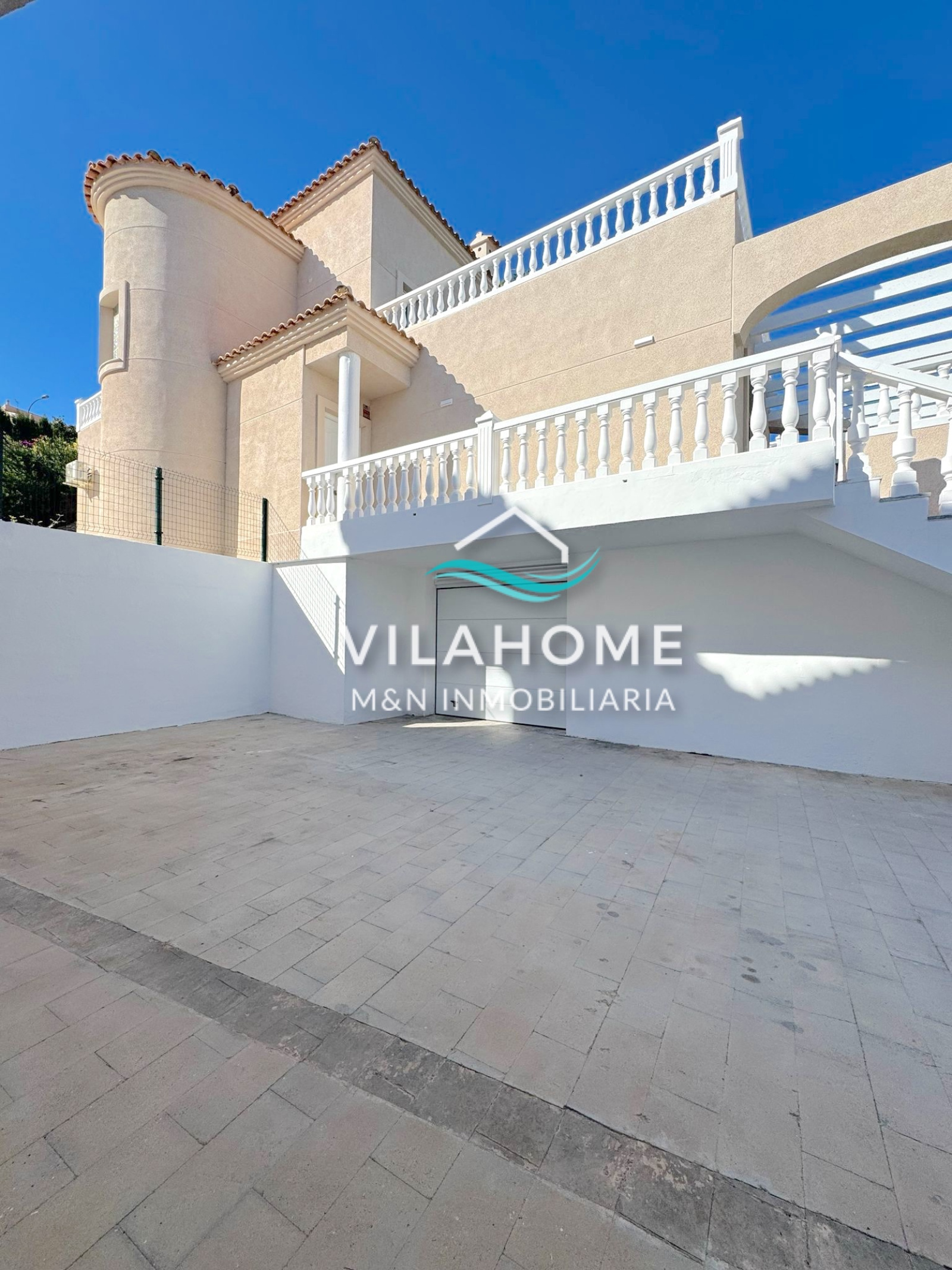 CHALET EN EL CAMPELLO