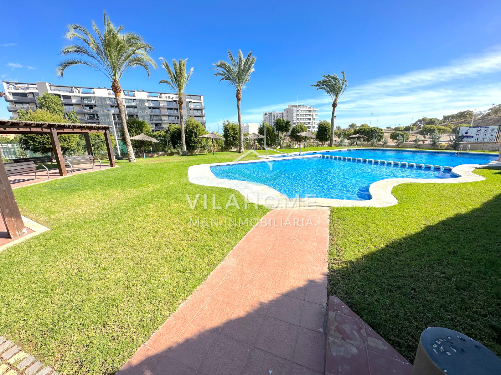 PISO EN ZONA RESIDENCIAL